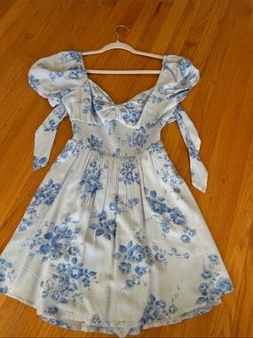 Hollister Light Blue Floral Puff-Sleeve Dress